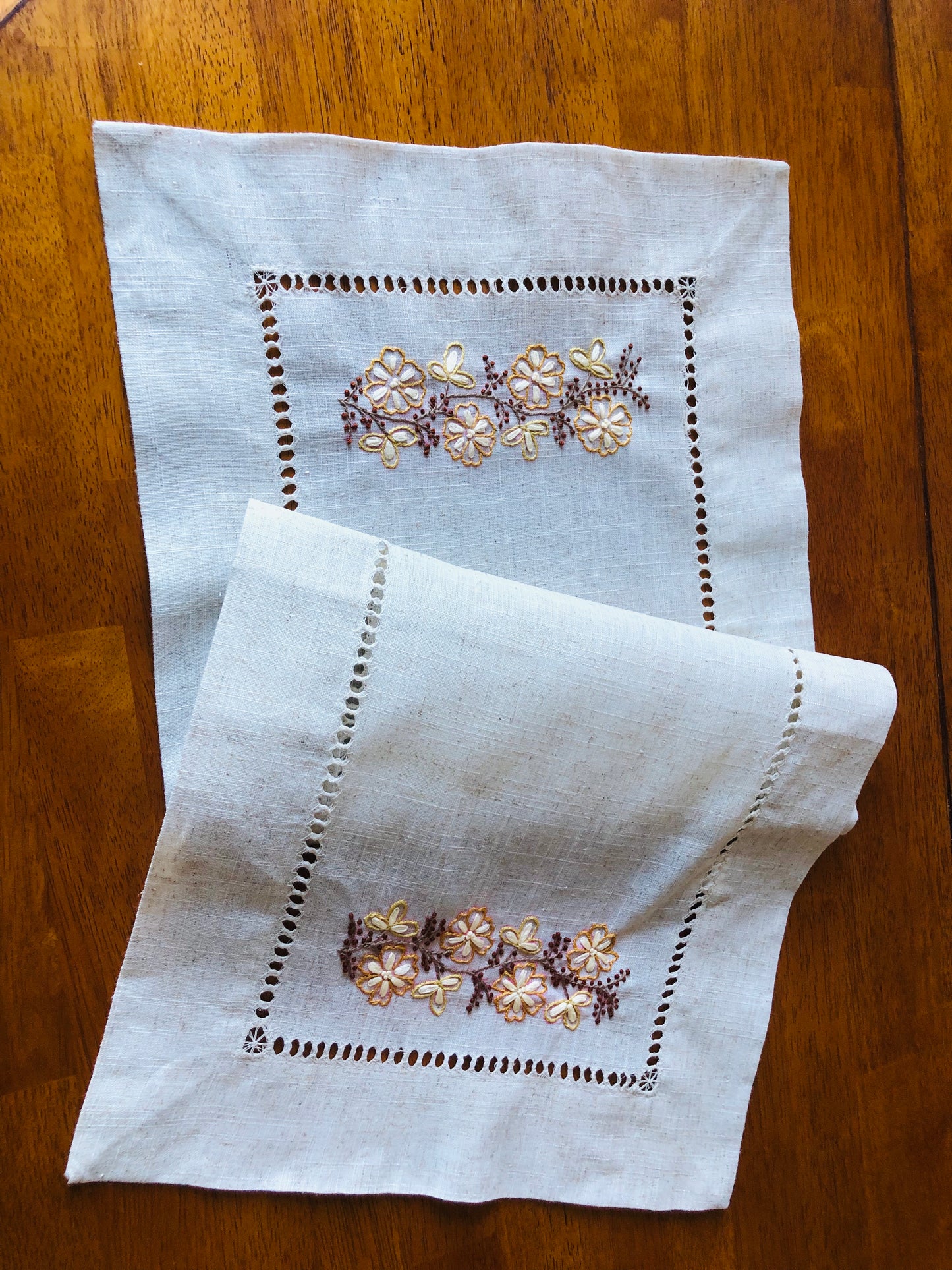 Small Table Runner - Floral and Vines