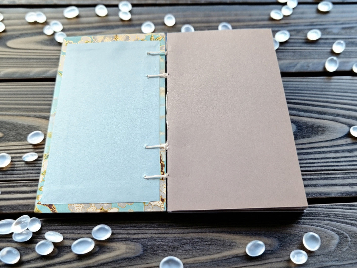 Gray and White Blossoms on turquoise background - Mini Sketchbook - French Stitch