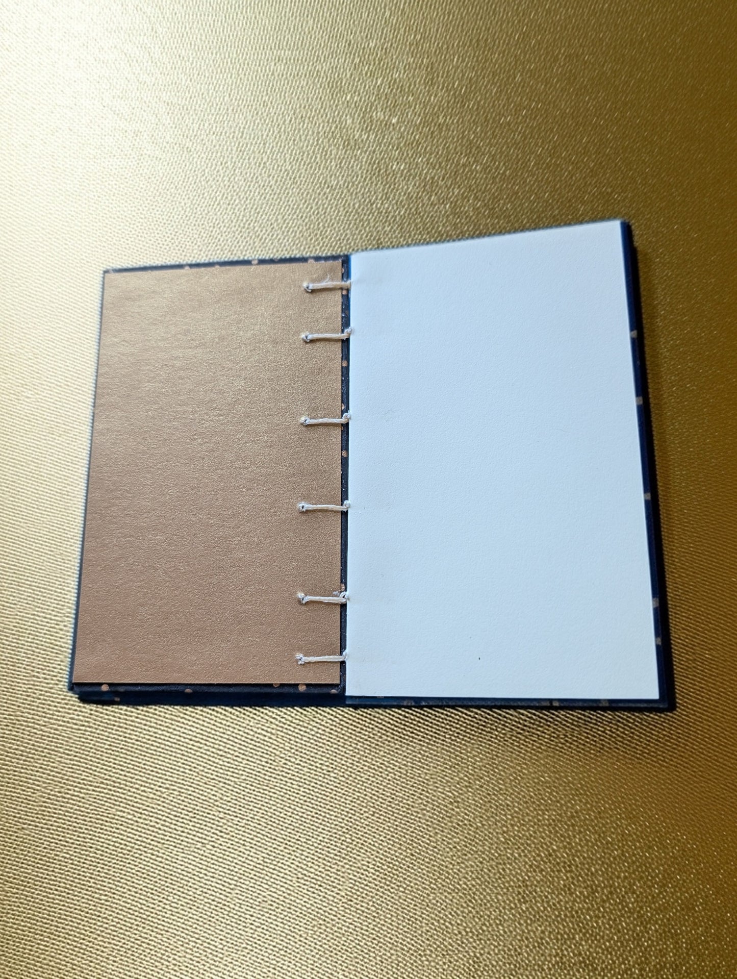 Gold polka dots on black background - Mini Sketchbook - French Stitch