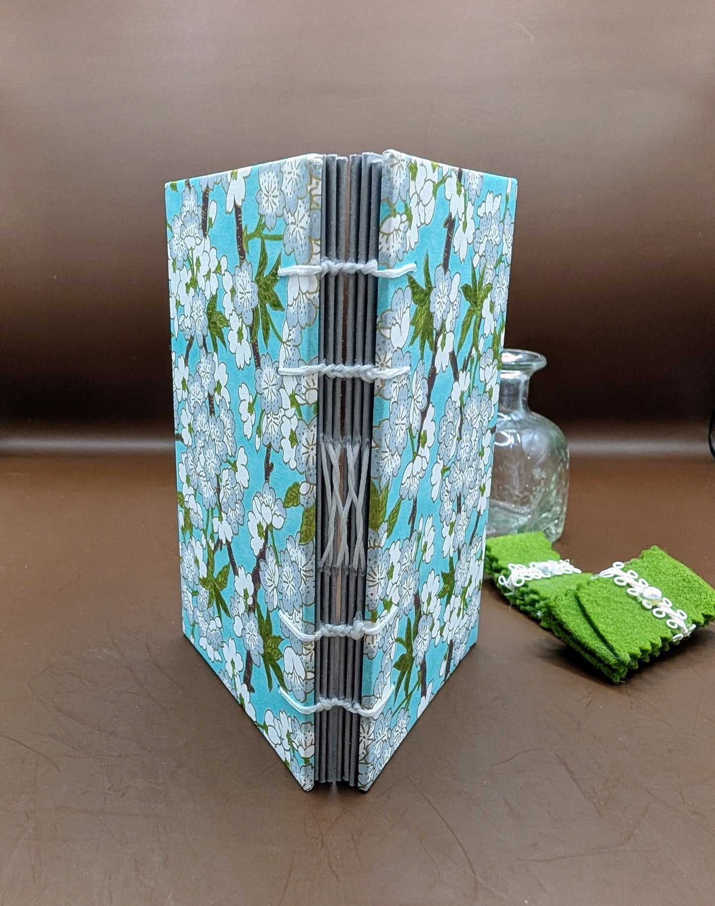 Gray and White Blossoms on turquoise background - Mini Sketchbook - French Stitch